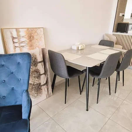 Apartment Sea View Larnaca
